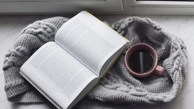 Kitap okurken size eşlik eden güzel şey nedir?