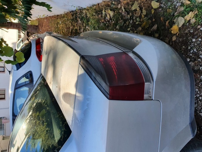 Elektrikli arabaların sessiz motor sesi mi, benzinli arabaların gürültülü motor sesi mi?