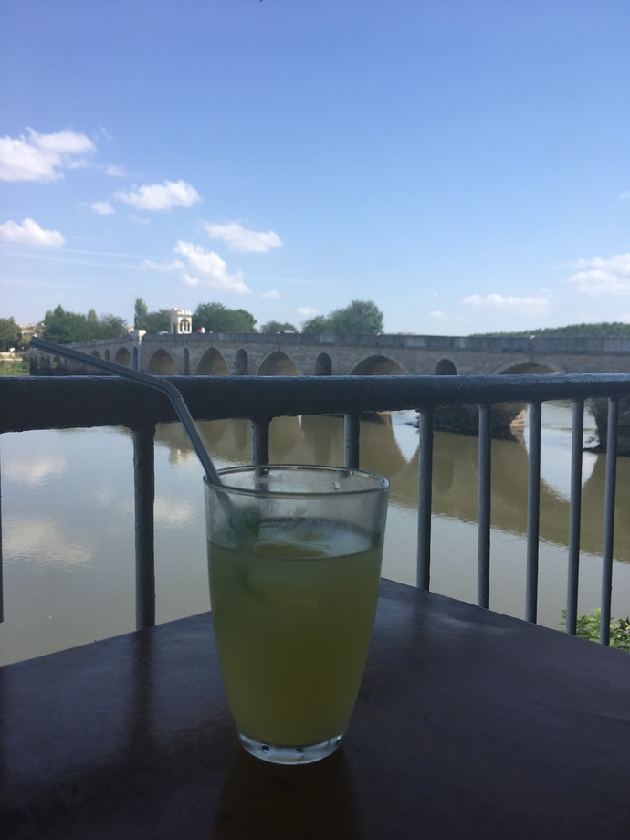 Merhaba limonata sevenler! 👀 Gününüz nasıl geçiyor?