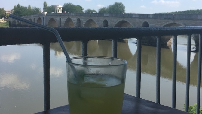 Merhaba limonata sevenler! 👀 Gününüz nasıl geçiyor?