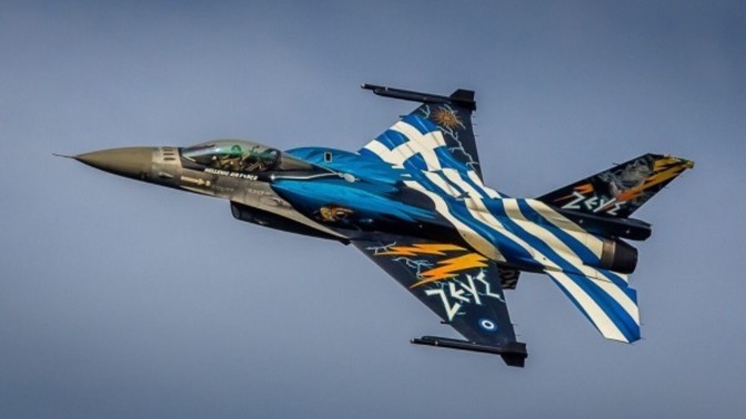 F-16 jetlerimize Yunan bayrağı asıp Fransayı bombalasak ne olur?