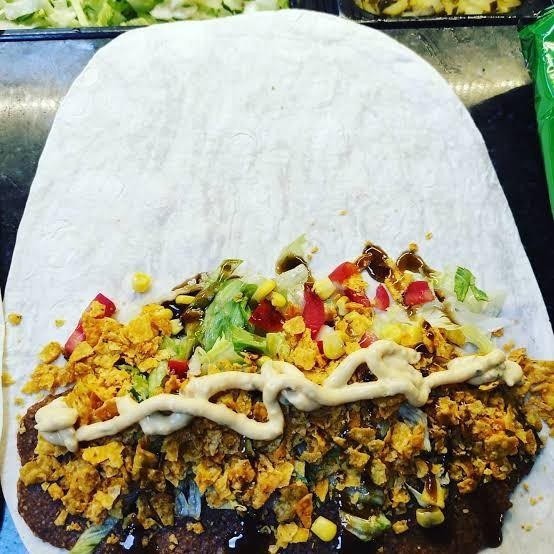 Doritoslu çiğ köftenin tadı, abartıldığı kadar güzel mi?
