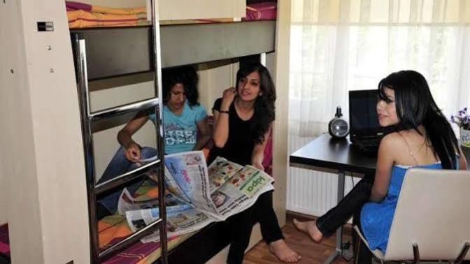 Kız öğrenci evi ya da kız yurtlarında neler oluyor?