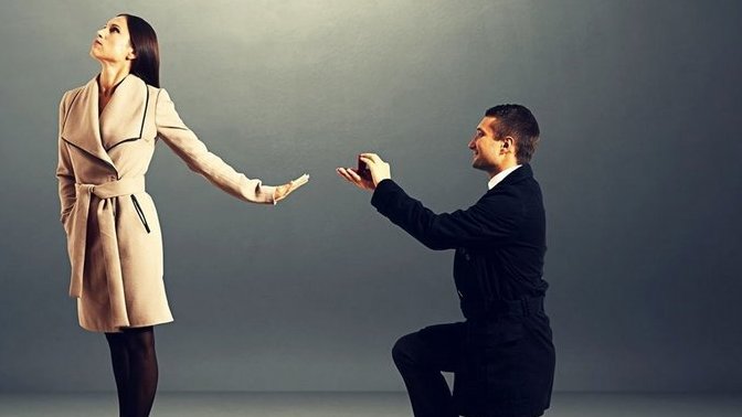 Sevgili olma teklifini en kibar şekilde nasıl rededersiniz?