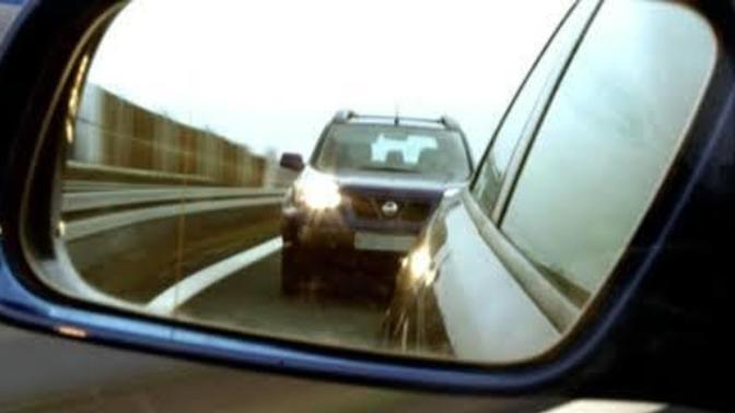 Yol isterken neden 2 km öteden selektör yakarlar?