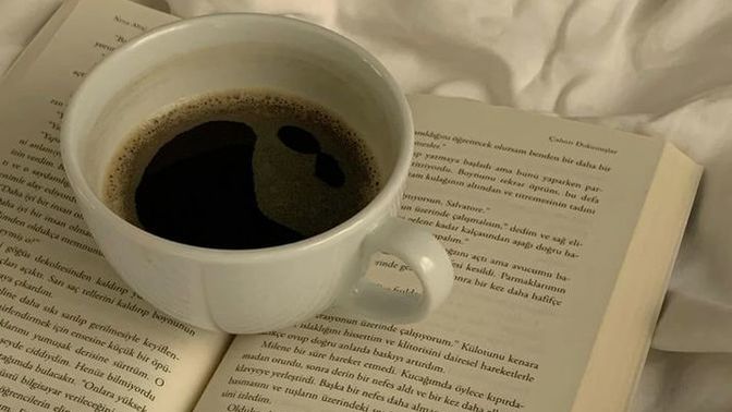 Kahve kitap ikilisini sever misiniz?