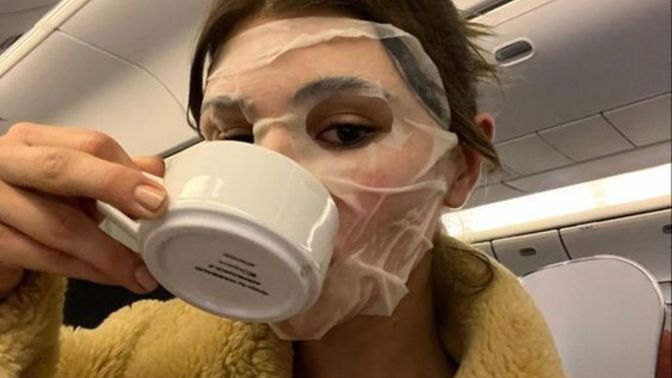 Uçakta bakım maskesi yapmak yeni moda mı?