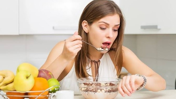Yemeğinizi hızlı yiyip kalkanlardan mısınız?