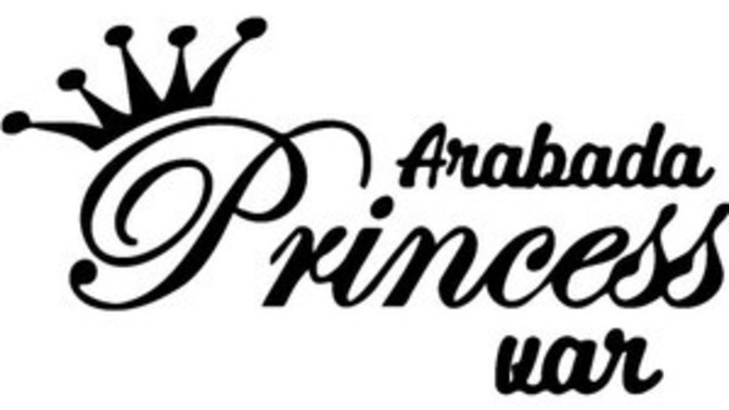 Arabada prenses var etiketi yapıştırmalı mıyım?