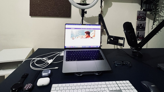 Teknolojik ürünlerle aranız nasıl? 🧑🏼‍💻 Ne kadar teknoloji bağımlısı ve delisisiniz📱?