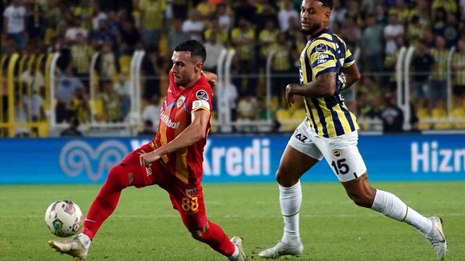 Fenerbahçe 2 - Kayserispor 0... Sarı lacivertliler'den rahat bir galibiyet! Maçı nasıl buldunuz?