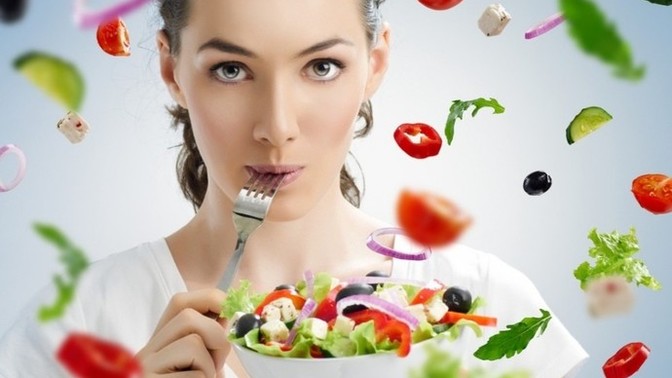 Diyet yaparken salata yemek şart mı?