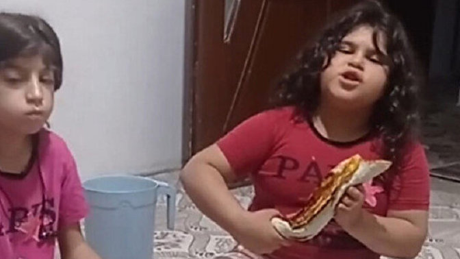 İlk buluşmada lahmacunu rulo yapıp yiyen kızdan manita olur mu?