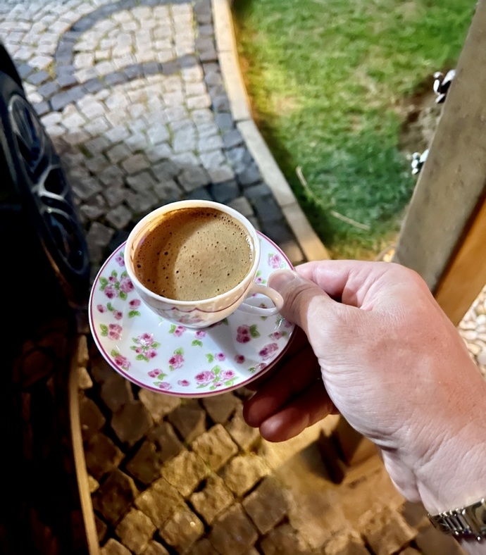 Gece geç saatlerde türk kahvesi iciyor musunuz?