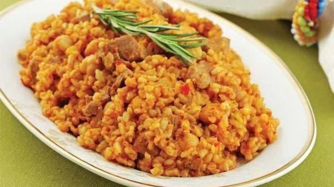 Etli pilavı sade mi, nohutlu mu seversiniz?