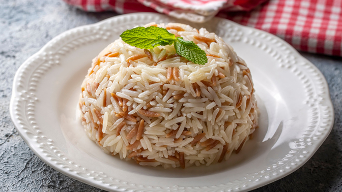 Pilavı arpa şehriyeli mi seversiniz yoksa sade mi?