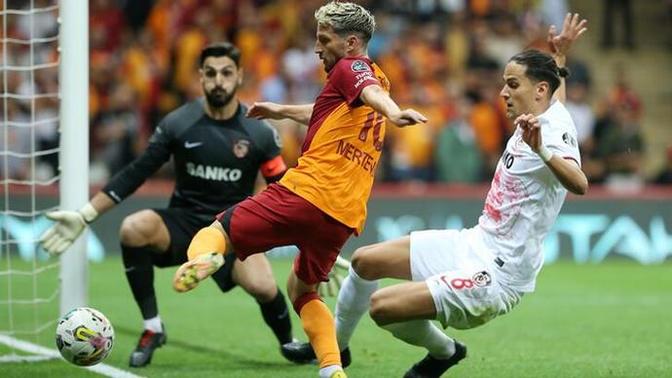 Galatasaray 2 - Gaziantep FK 1... Aslan 90+1'de seferovic ile kritik bir 3 puan aldı! Maçı nasıl buldunuz?