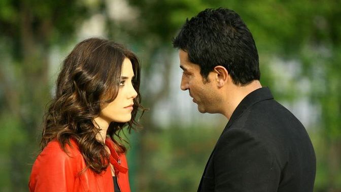Türk dizi tarihinin sizce en çok ses getiren dizisi hangisi?