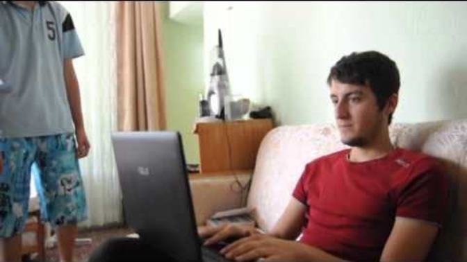 Evinizde tek oyuncu siz misiniz yoksa başka bir aile üyesi de size ortak mı?