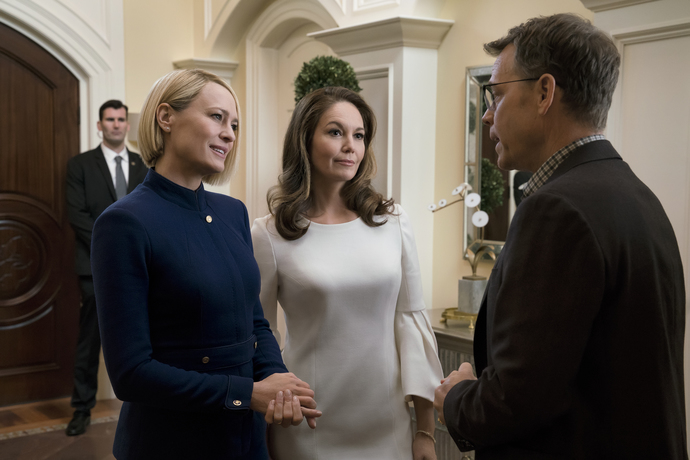 House of Cards dizisini izlediniz mi?