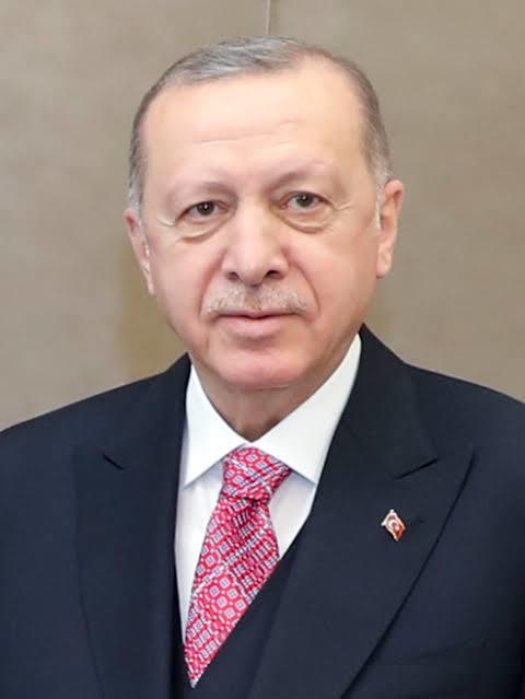 2023 TE CUMHURBAŞKANI OLARAK KİMİ GÖRMEK İSTERSİN ?