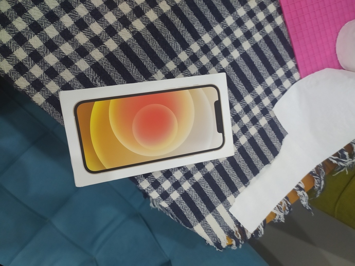 Yaşı büyük insanlar iPhone almamı istemiyor, kıskanıyorlar mı beni?