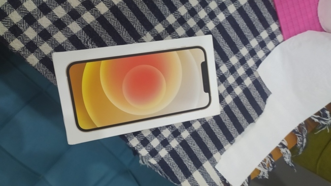 Yaşı büyük insanlar iPhone almamı istemiyor, kıskanıyorlar mı beni?