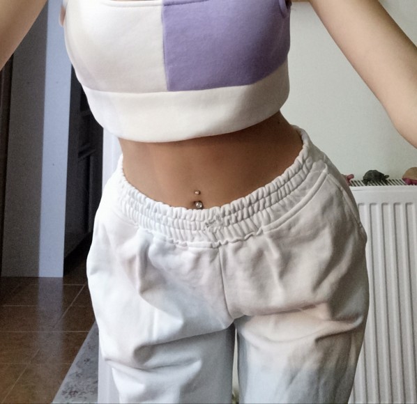 Üstümle en iyi giden eşofman mı pantolon mu?