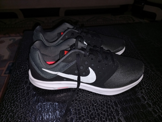 Nike ayakkabının orijinal olup olmadığını nasıl anlarız?