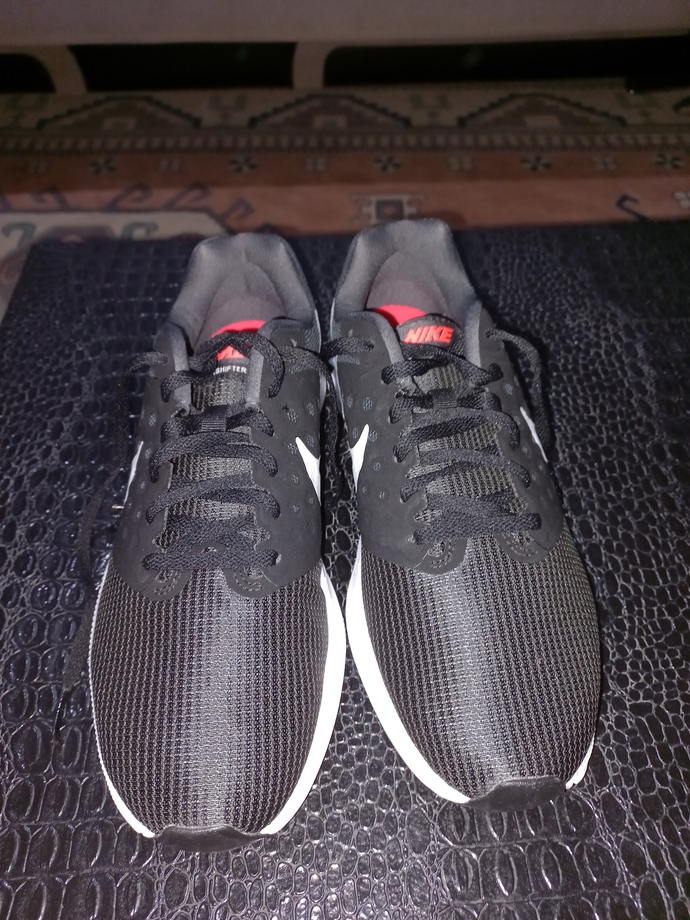 Nike ayakkabının orijinal olup olmadığını nasıl anlarız?