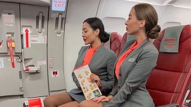 Kabin memuru olarak işe başlamak nasıl olur?