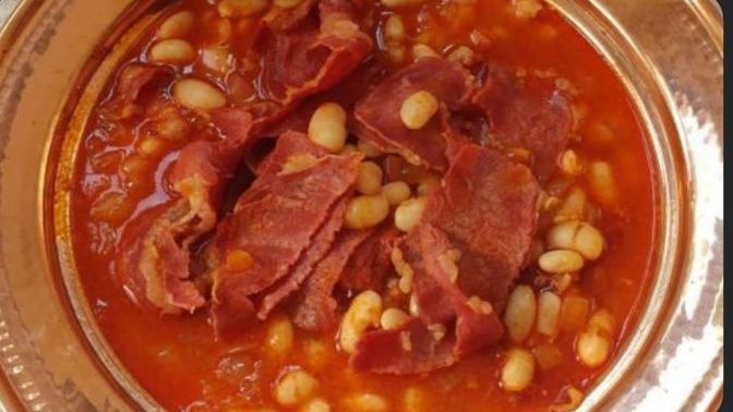 Kuru fasulye etli mi, sucuklu mu, pastırmalı mı daha lezzetli?