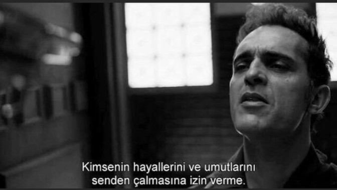 Yıkılan hayallerinin başrolünde kimler var?