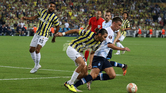 Uefa avrupa liginde Fenerbahçe - Dinamo Kiev'i kadıköy'de 2-1 yendi! Maçı nasıl buldunuz?