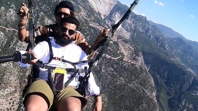 Arkadaşlarımla gezmeye devam. Yaz nasıl geçiyor?