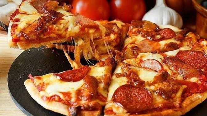Sabah kahvaltısında pizza yenir mi?