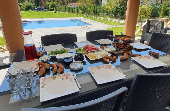 Menemen, mücver, simit🤤