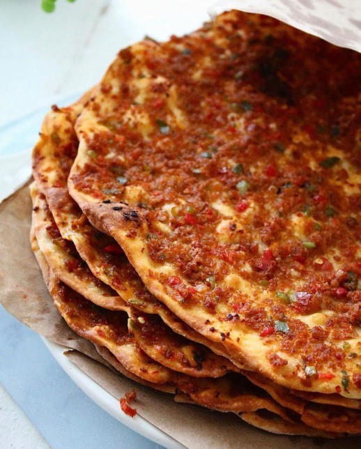 Lahmacun mu, mantı mı?