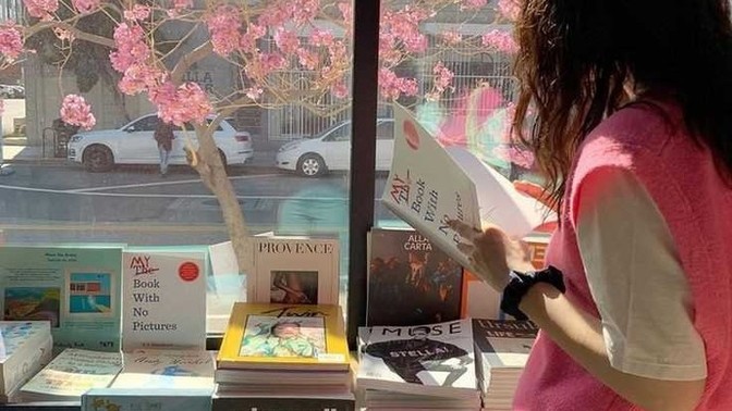 Kitapçılarda kitaplar pahalı mı?