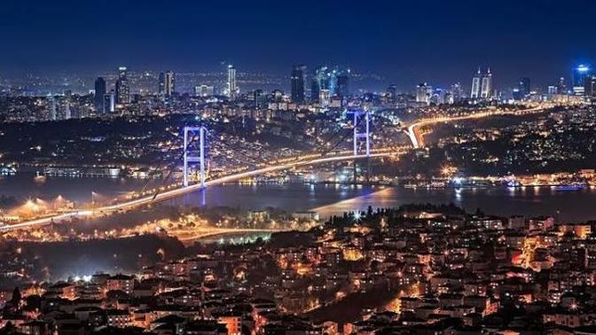 Hiç Oturup Saatlerce Şiir Okudunuz Mu Okuduysanız Etkilendiginiz Mısra Veya Dörtlük Var mi?