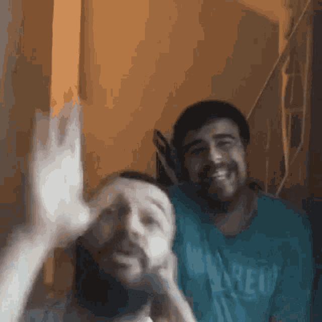 Konuşan gif