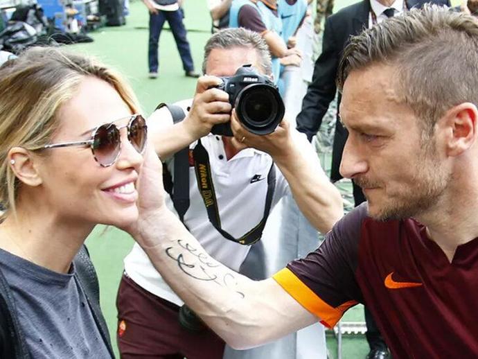 Ünlü futbolcu Totti eşinin kendisini aldattığını itiraf etti. Peki sen aldatılma duygusunu hangi duygu ile eşdeğer görüyorsun?