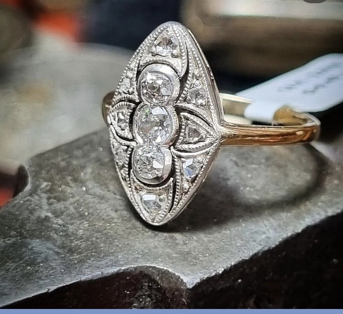 İdeal tektaş yüzük 💍 sizce nasıl olmalı?