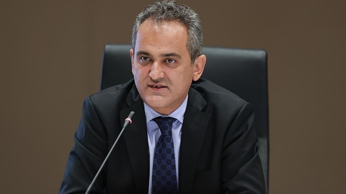 "Mühendisler de atanamıyor ama böyle ağlamıyorlar" diyen Milli Eğitim Bakanı mı olur?