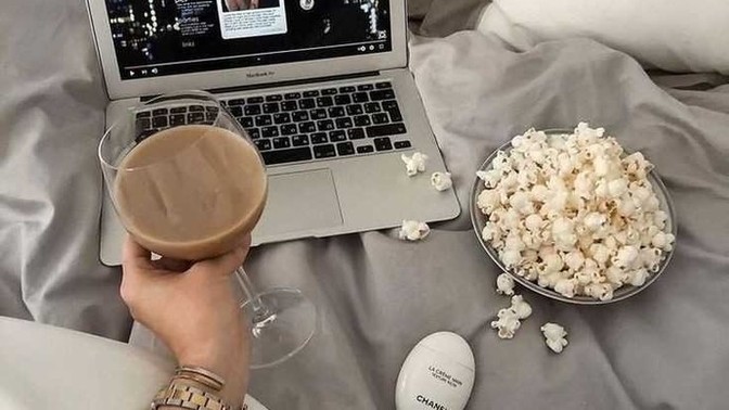 Dizi, film izleyerek kültür kazanılır mı?