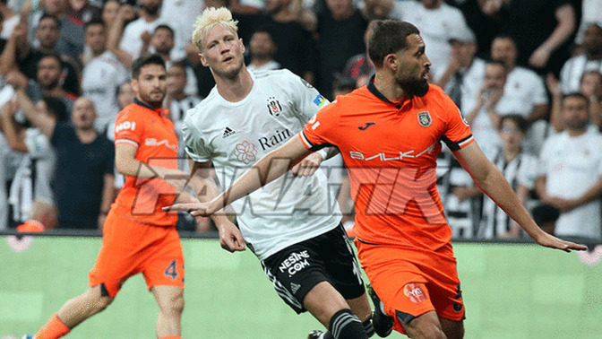Beşiktaş 0 - Başakşehir 1... Kartal Vodafone Park'ta bu sezon ilk yenilgisini aldı! Maçı nasıl buldunuz?
