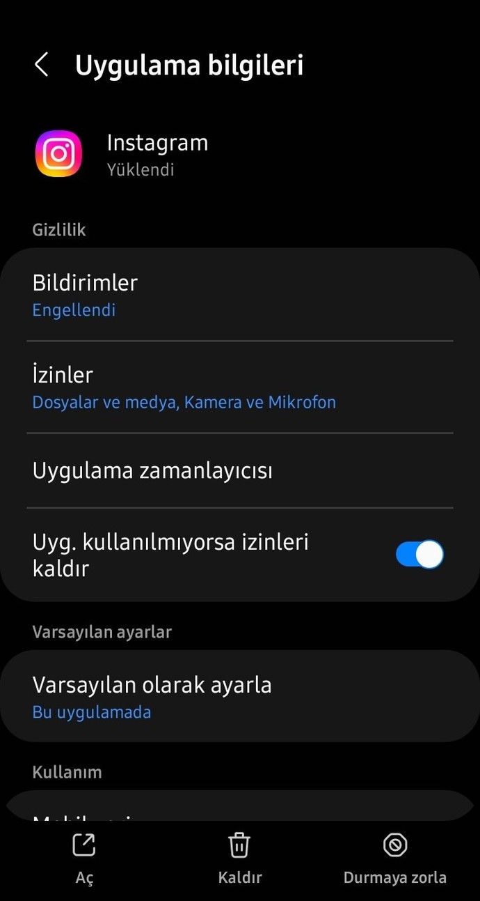 Galerinizdeki son fotoğrafta ne vardır?