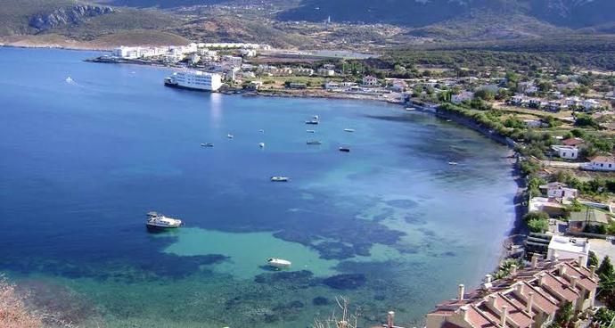 Çeşme bu kadar göz önünde iken yakınındaki Karaburun neden neredeyse bomboş ve hiç yatırım yapılmıyor?