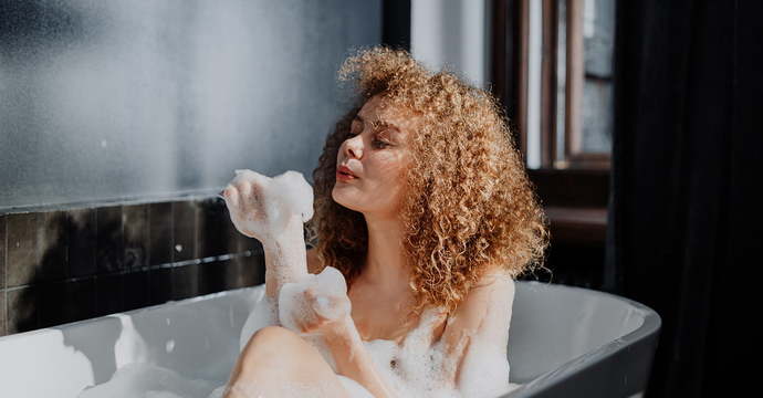 Rahatlatıcı bir banyo nasıl yapılır?