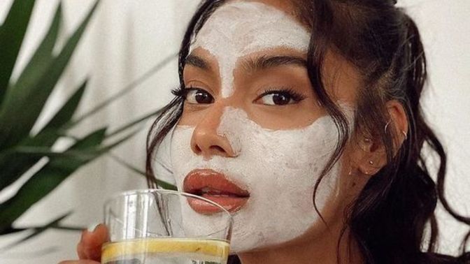 Makyajlı olduğumu unutup makyajın üstüne maske yaptım yine de etkisi olur mu?